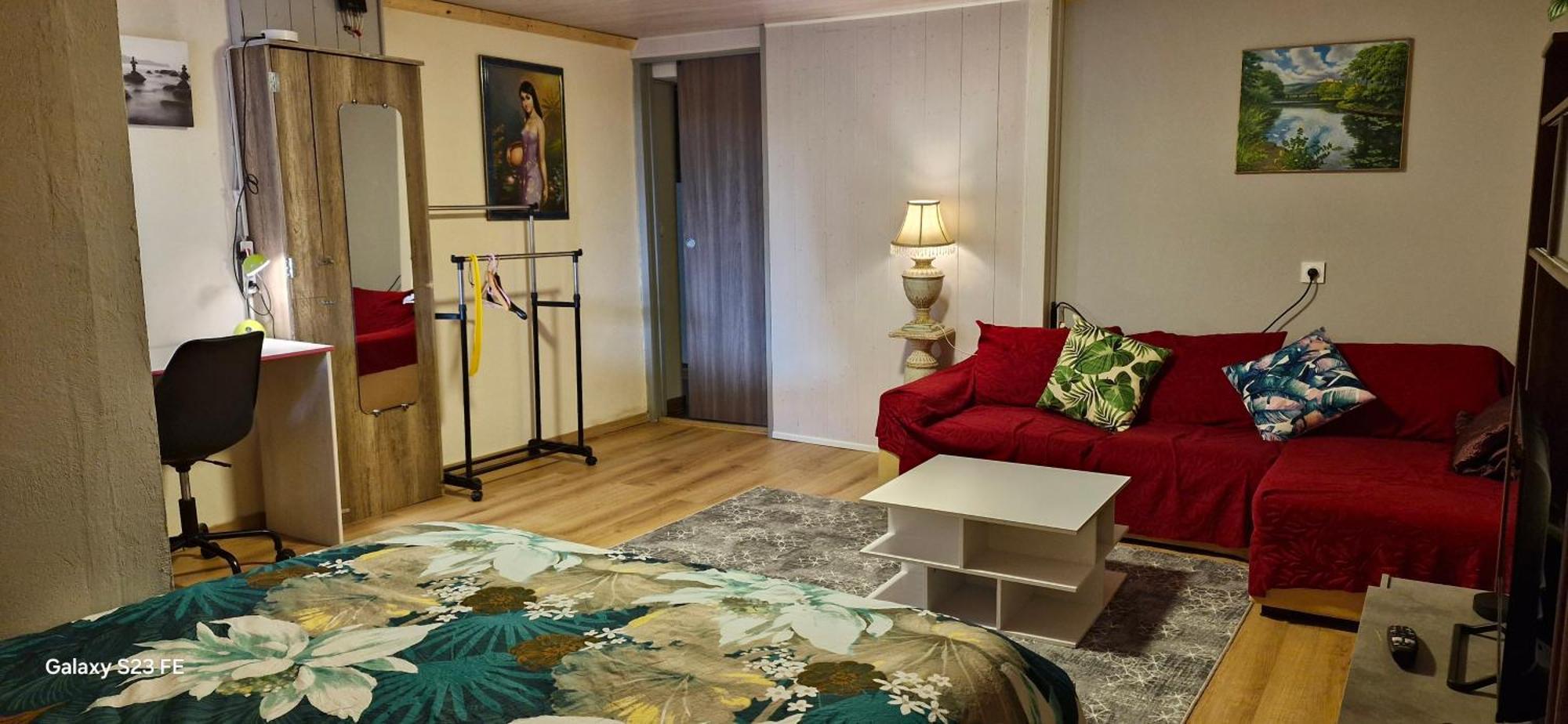 Hebergement Prive A Larnod エクステリア 写真